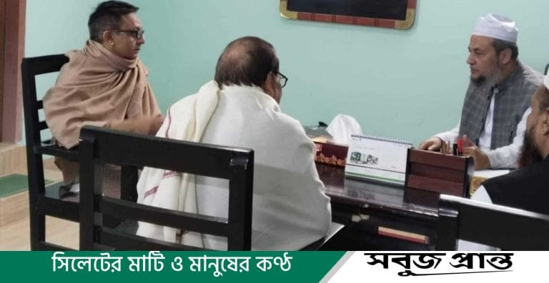 সিলেটের নির্বাচনী সমীকরণে ফুলতলী প্রভাব: মাওলানা হুছামুদ্দীন চৌধুরী ফুলতলীর দোয়া নিলেন খন্দকার মুক্তাদির