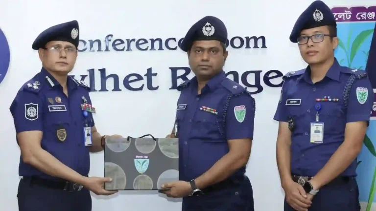 সিলেট বিভাগের সেরা ওসির স্বীকৃতি পেলেন বড়লেখা থানার মনিরুজ্জামান
