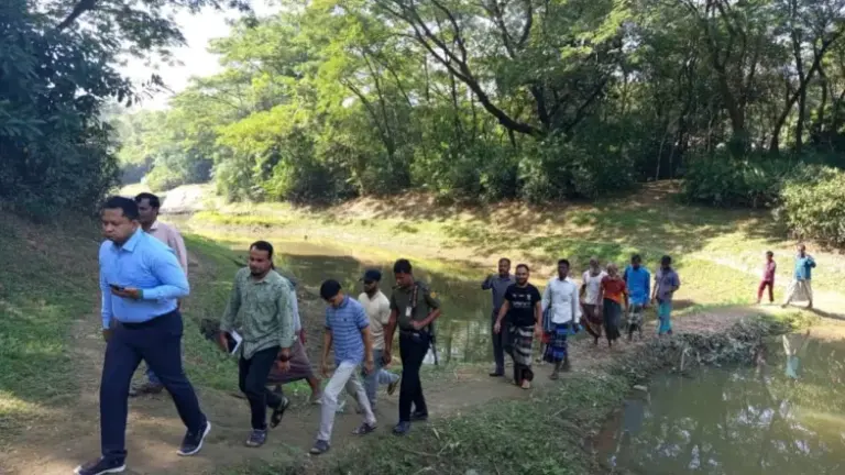 গোয়াইনঘাটের কাপনা নদীতে সেতু নেই, দুর্ভোগে ১০ গ্রামের মানুষ