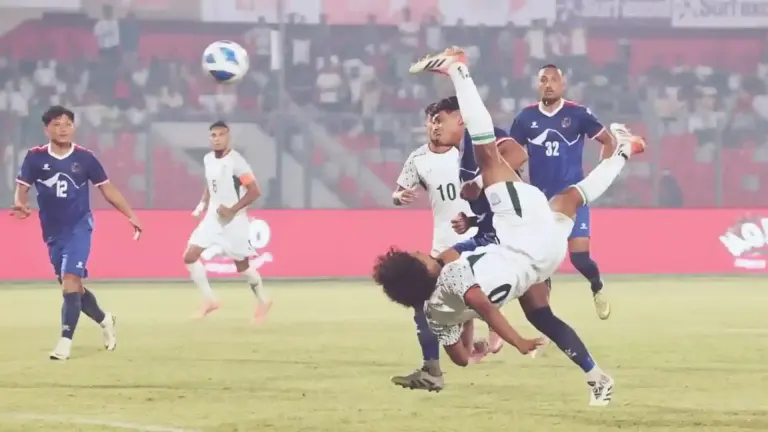 হামজার জোড়া গোল, তবু নেপালের সঙ্গে জয় হাতছাড়া বাংলাদেশের