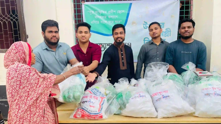 জকিগঞ্জে শতাধিক পরিবারে মাসব্যাপী রমজানের খাদ্য সামগ্রী পৌঁছে দিল‘প্রত্যাশা ফোরাম’