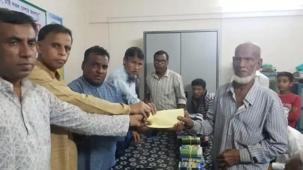 জকিগঞ্জে জালালাবাদ সমাজ উন্নয়ন সংস্থার খাদ্য ও বস্ত্র বিতরণ