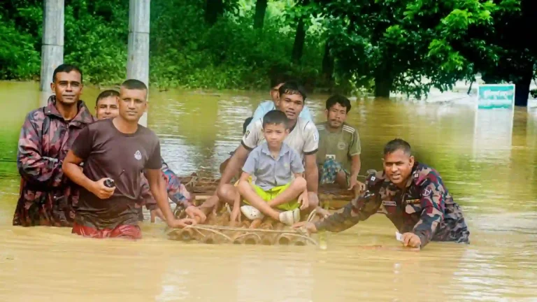 বন্যা ও দুর্যোগ মোকাবিলায় সিলেটসহ ১১ জেলায় বিজিবি মোতায়েন
