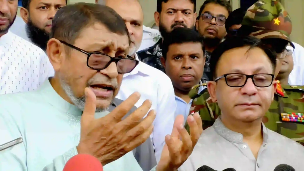 ওসমানী মেডিকেলের সেবা নিয়ে স্বাস্থ্যমন্ত্রী, ‘আই অ্যাম রিয়েলি হ্যাপি’