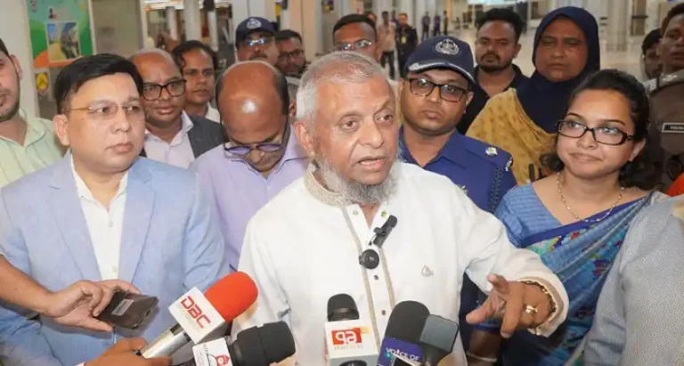 জুলাইয়ের মধ্যেই মালয়েশিয়ার শ্রমবাজার নিয়ে সুখবরের আভাস প্রবাসী কল্যাণ মন্ত্রীর
